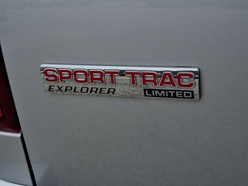 Used 2010 Ford Explorer Sport Trac Limited AWD/4WD image 33