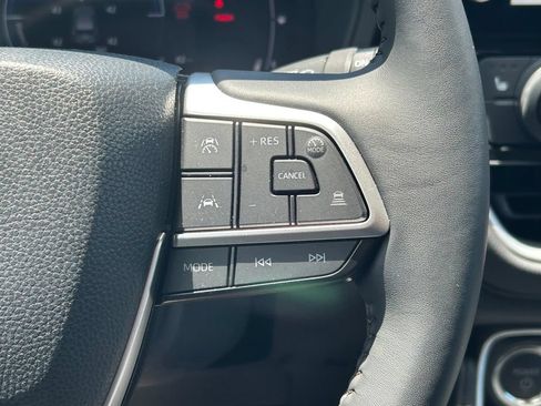 Certified 2026 Toyota Grand Highlander XLE FWD image 42