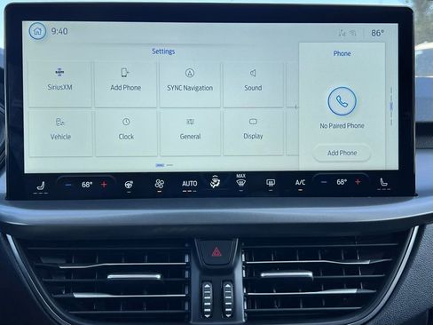 New 2025 Ford Escape SE image 30