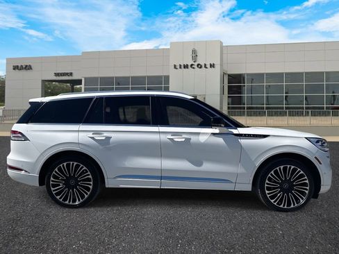 Certified 2024 Lincoln Aviator Black Label image 2