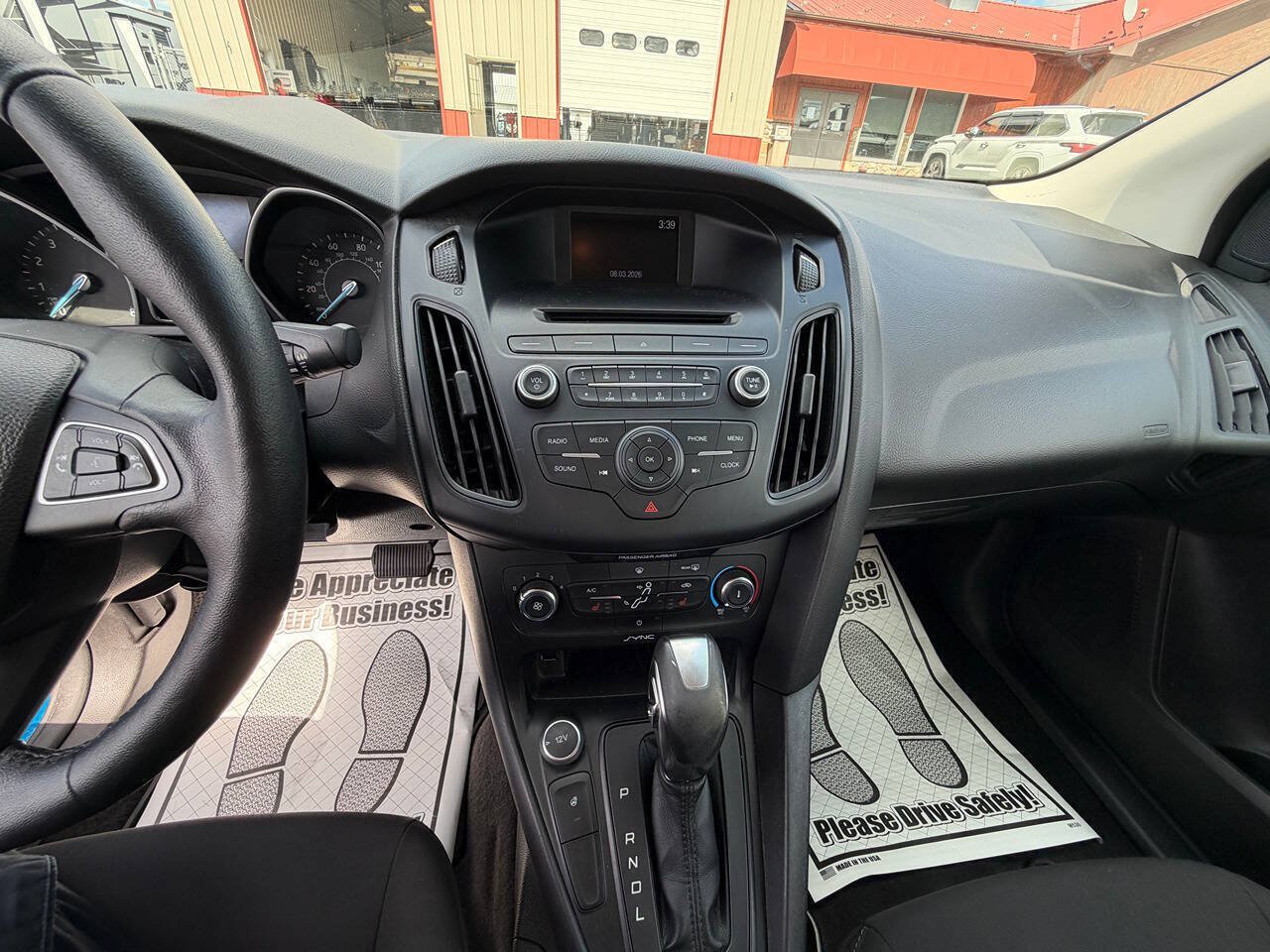 Used 2016 Ford Focus SE w/ SE Cold Weather Package FWD image 12