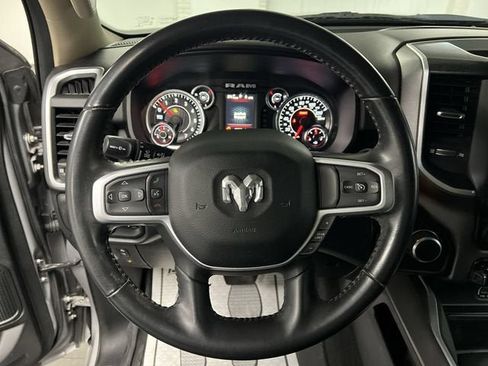 Used 2020 RAM 1500 Big Horn AWD/4WD image 11