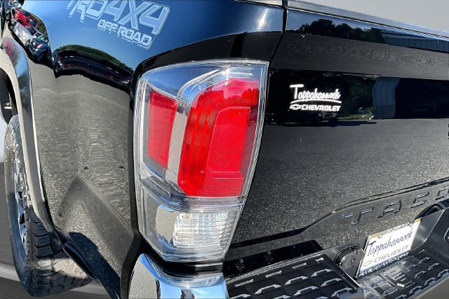 Used 2023 Toyota Tacoma TRD Off-Road AWD/4WD image 24