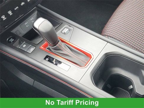 Certified 2025 Nissan Kicks SR w/ Illumination Package image 20