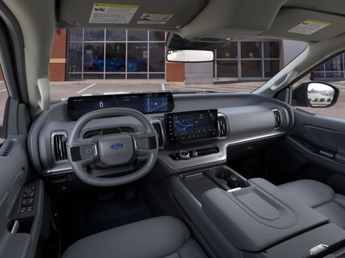 New 2026 Ford Expedition Active RWD image 9