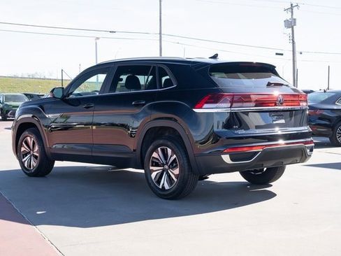 New 2026 Volkswagen Atlas Cross Sport SE image 4