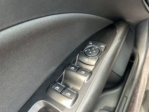 Used 2017 Ford Fusion SE w/ Equipment Group 201A FWD image 20