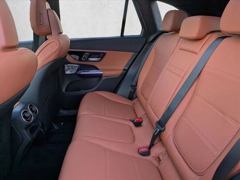 New 2026 Mercedes-Benz GLC 300 image 18