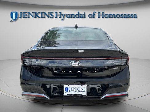 New 2025 Hyundai Sonata SEL image 3