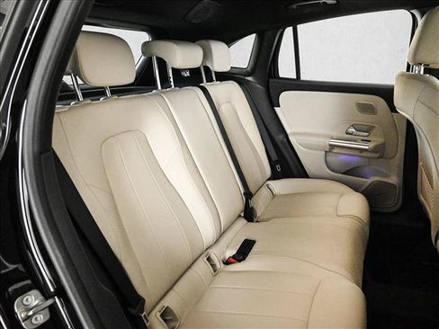 Certified 2025 Mercedes-Benz GLA 250 4MATIC image 22