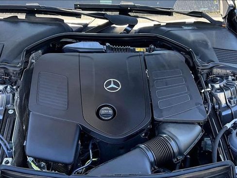 Used 2025 Mercedes-Benz C 300 Sedan image 9