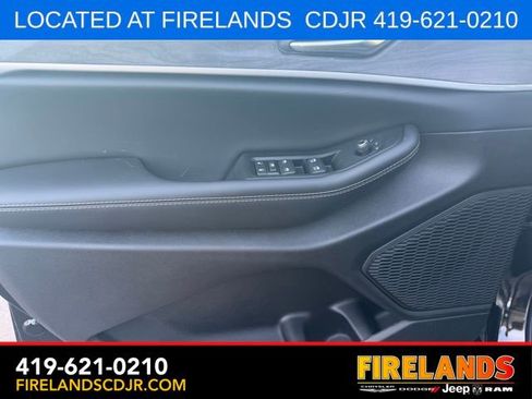 New 2026 Jeep Grand Cherokee Altitude AWD/4WD image 13