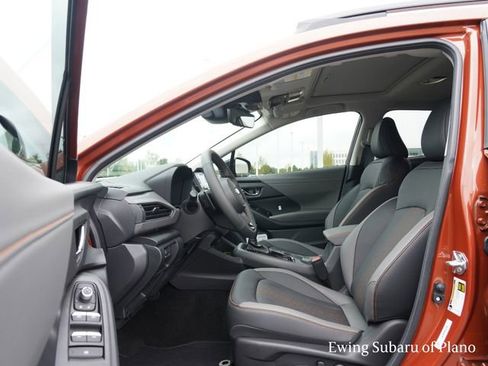 Certified 2025 Subaru Crosstrek 2.5i Limited w/ Crosstrek Mirror Package image 5