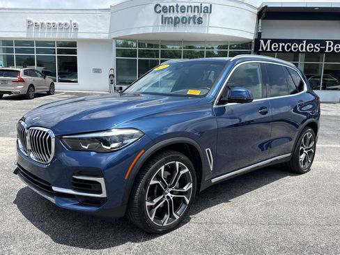 Used 2022 BMW X5 xDrive40i w/ Premium Package AWD/4WD image 1
