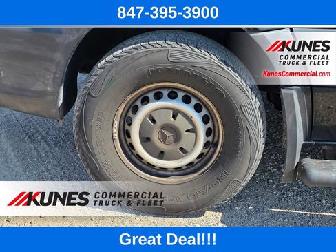 Used 2017 Mercedes-Benz Sprinter 2500 image 12