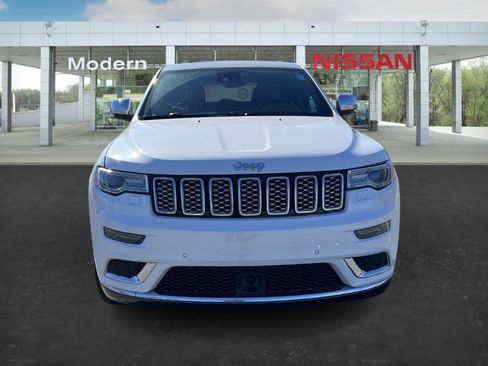 Used 2018 Jeep Grand Cherokee Summit image 8