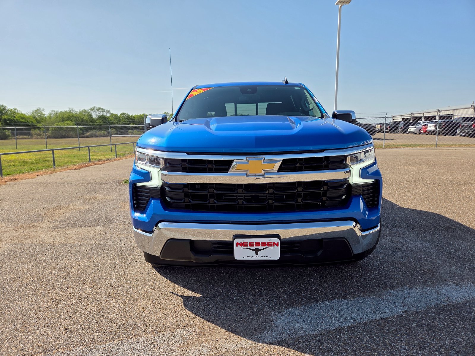 Used 2025 Chevrolet Silverado 1500 LT w/ Texas Edition Plus RWD image 2