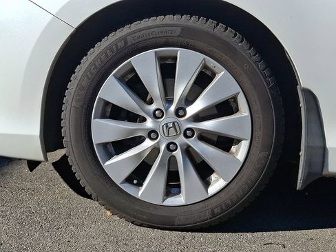 Used 2014 Honda Accord EX-L image 7
