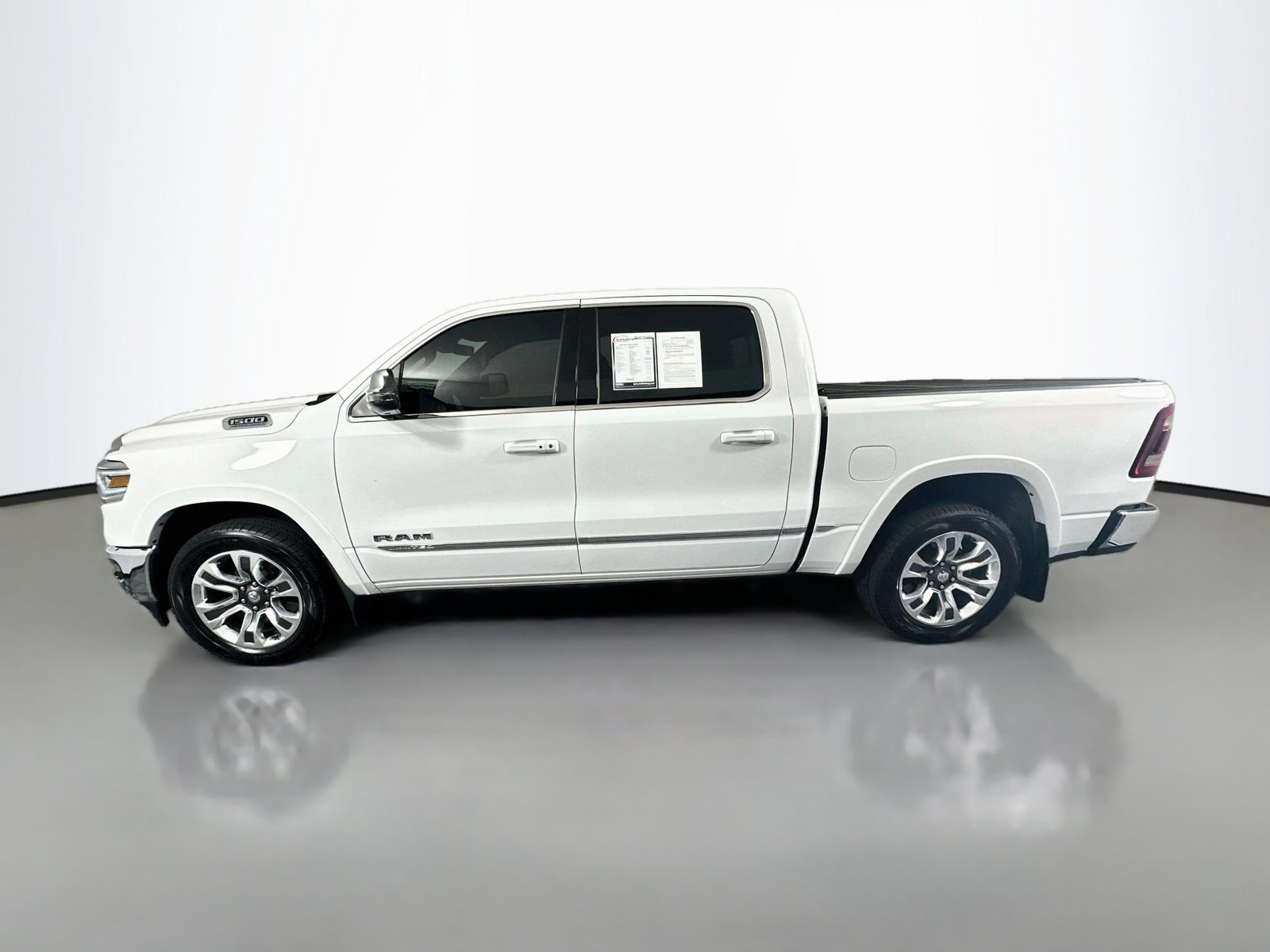 Used 2023 RAM 1500 Limited AWD/4WD image 4