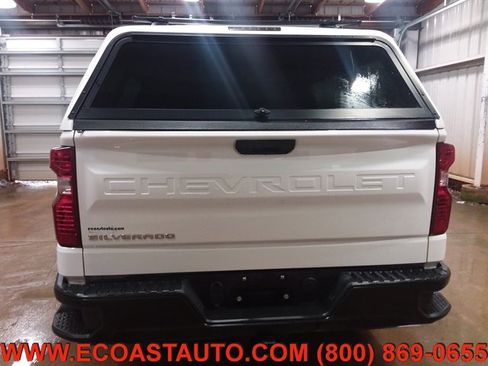 Used 2019 Chevrolet Silverado 1500 W/T w/ Trailering Package image 8
