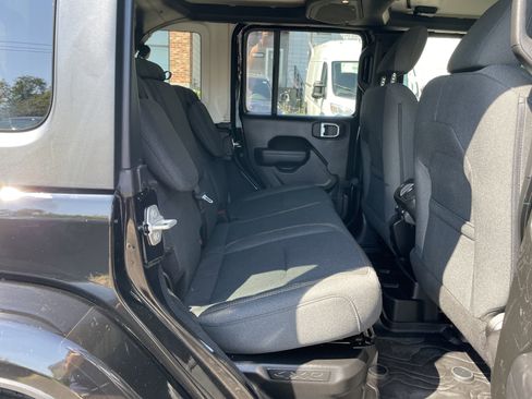 Used 2024 Jeep Wrangler Sport S w/ Convenience Group image 15