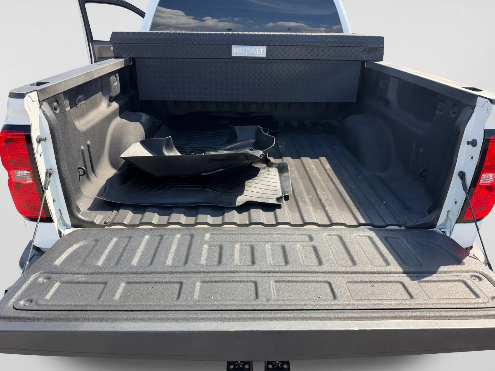 Used 2017 Chevrolet Silverado 1500 LT w/ All Star Edition AWD/4WD image 18
