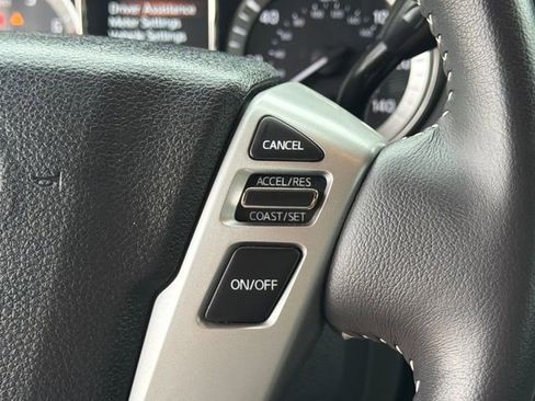 Used 2017 Nissan Titan PRO-4X w/ Pro-4x Convenience Package image 32