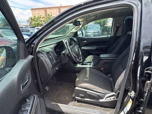 Used 2016 Chevrolet Colorado LT w/ LT Convenience Package RWD image 9