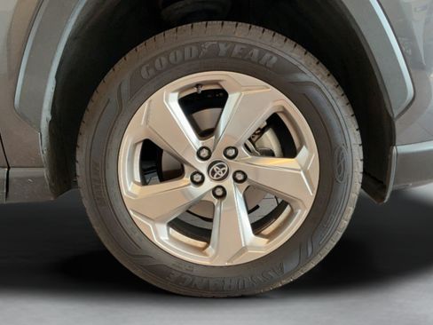 Certified 2021 Toyota RAV4 XLE Premium AWD/4WD image 47