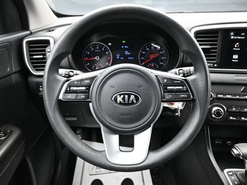 Used 2022 Kia Sportage LX AWD/4WD image 13