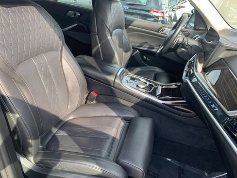 Used 2025 BMW X7 xDrive40i AWD/4WD image 25
