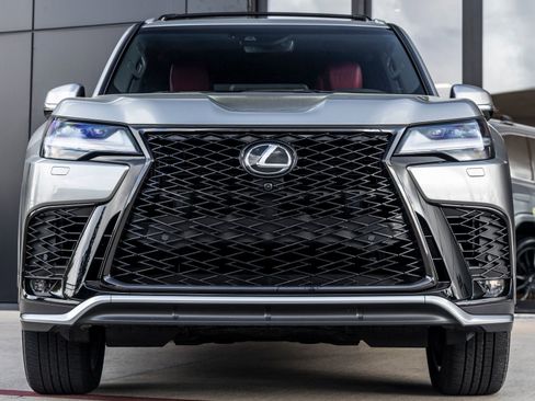 Used 2023 Lexus LX 600 F Sport w/ Accessory Package (Z1) image 4