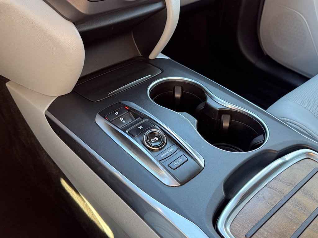 Used 2020 Acura MDX w/ Technology Package FWD image 16