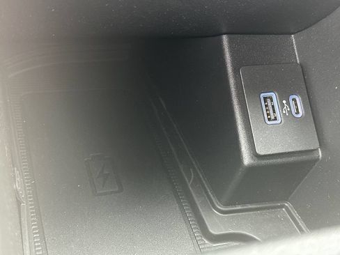 Used 2023 Ford Edge ST-Line AWD/4WD image 24