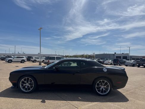 Used 2022 Dodge Challenger GT image 14