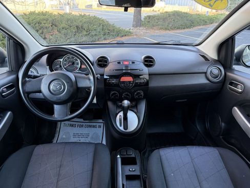Used 2013 MAZDA MAZDA2 Sport image 17