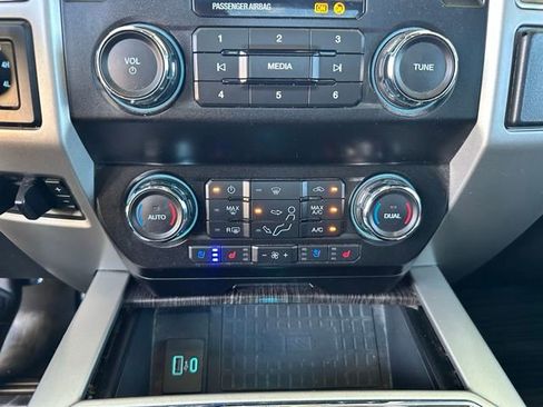 Certified 2020 Ford F250 Lariat w/ Lariat Ultimate Package image 19