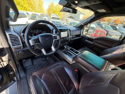 Used 2016 Ford F150 Platinum w/ Equipment Group 701A Luxury AWD/4WD image 38