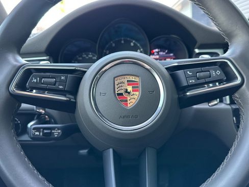 Certified 2024 Porsche Macan image 24