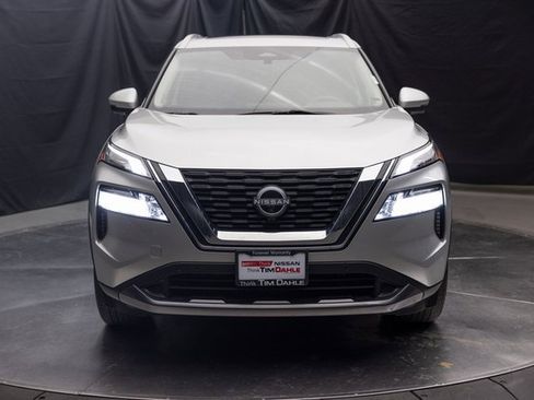 Used 2023 Nissan Rogue SL w/ SL Premium Package image 3