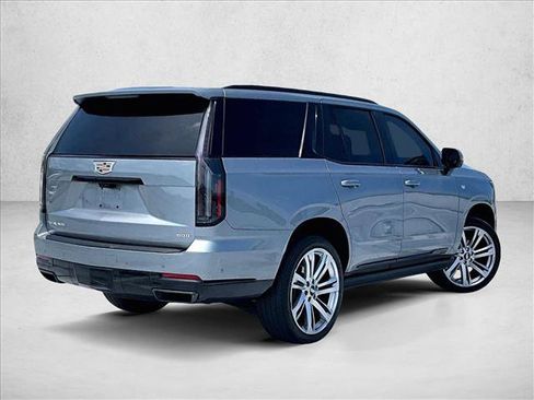 Used 2025 Cadillac Escalade Sport Platinum AWD/4WD image 2