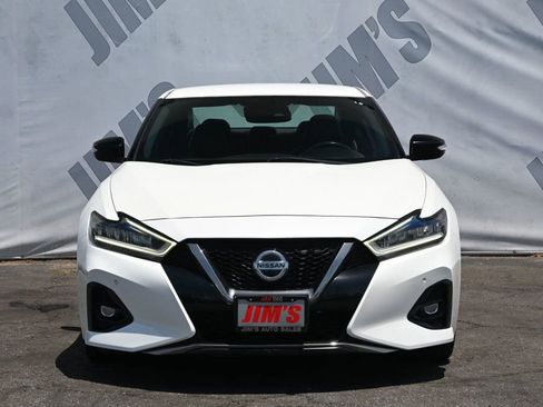 Used 2019 Nissan Maxima SR w/ Illumination Package image 2