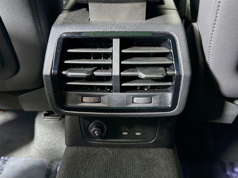 Certified 2025 Audi Q3 2.0T Premium Plus w/ Premium Plus Package image 24