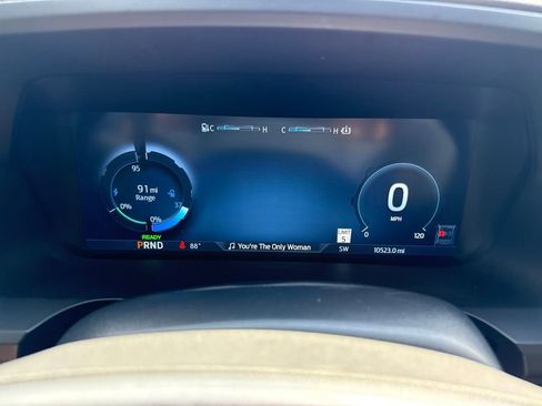 Used 2025 Ford F150 Lightning Lariat AWD/4WD image 25