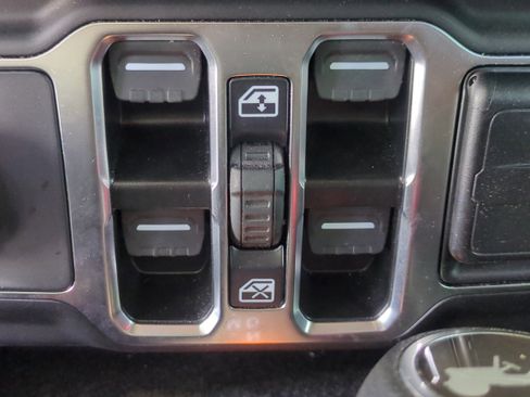 Used 2024 Jeep Wrangler Sport S w/ Convenience Group image 27