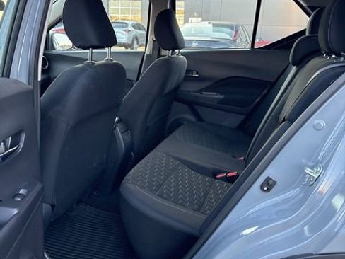 Used 2024 Nissan Kicks SV image 6