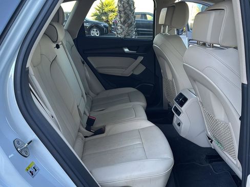 Used 2023 Audi Q5 e Premium Plus w/ Premium Plus Package image 13