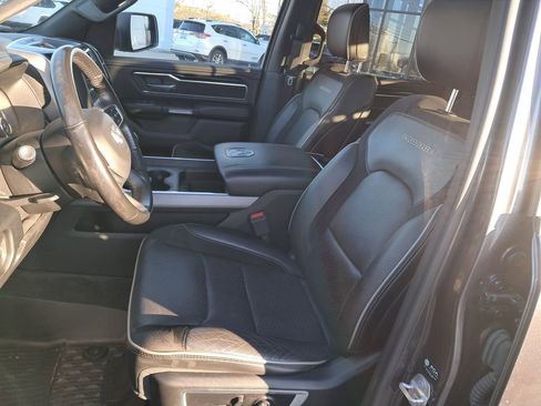 Used 2021 RAM 1500 Laramie w/ Sport Appearance Package image 9