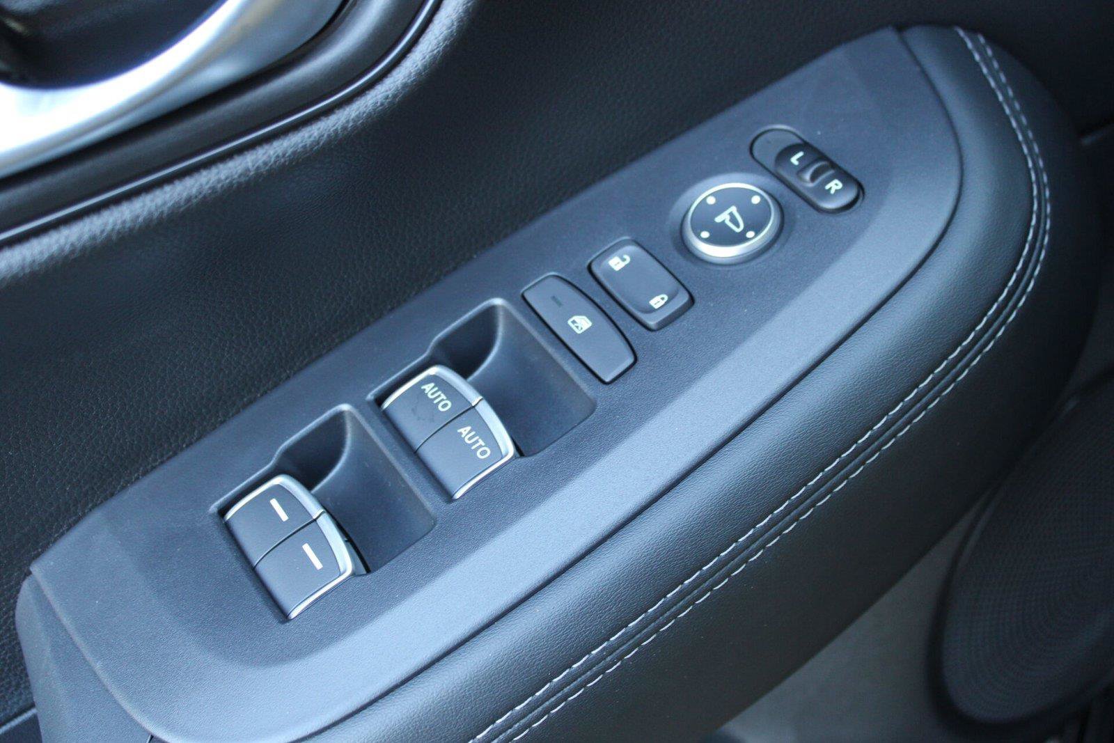 Used 2026 Honda HR-V EX-L image 25