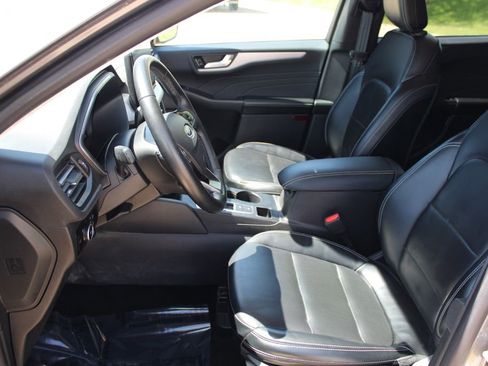 Used 2024 Ford Escape Platinum AWD/4WD image 6